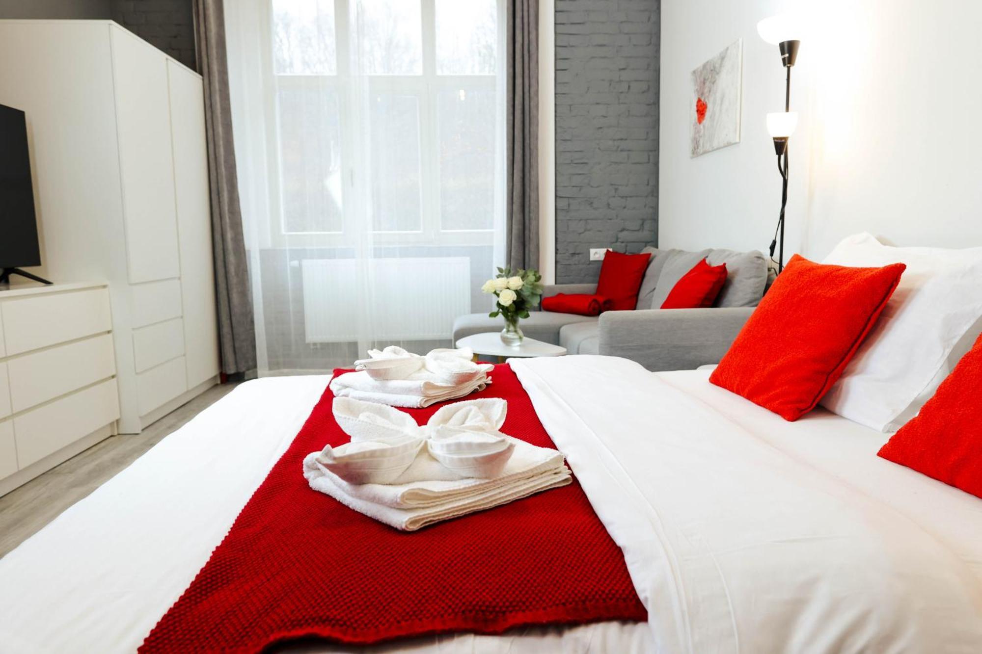 Spring Apartment *