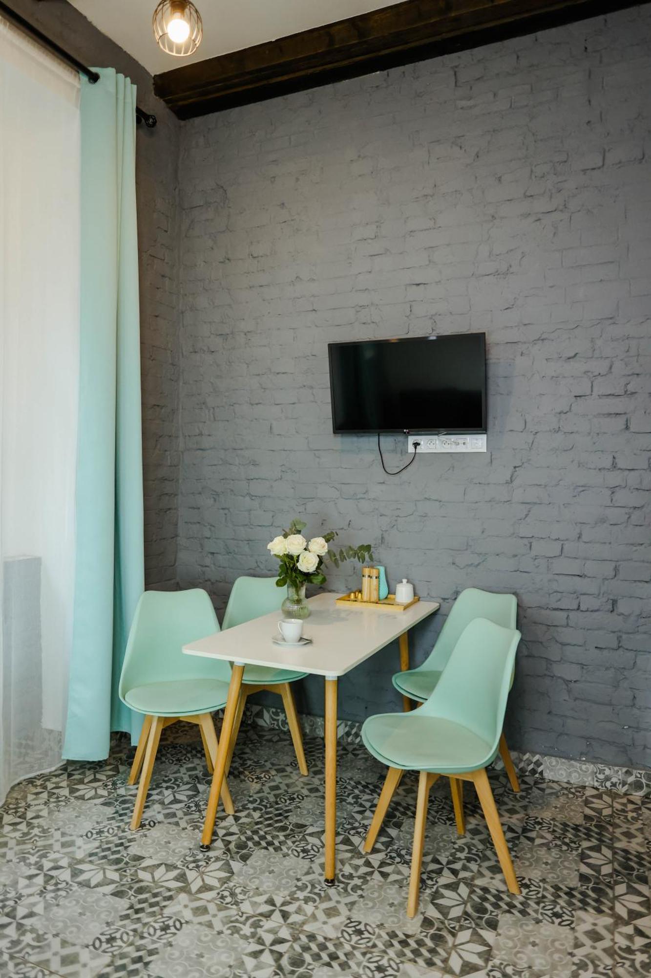 Spring Apartment